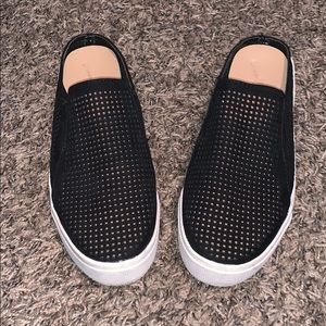 Black Slip on’s